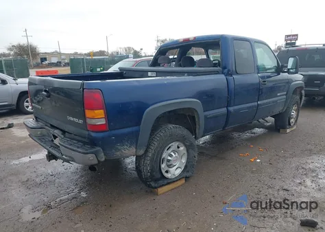 2002 GMC Sierra 2500Hd Sl из США, поврежденный, VIN 1GTHC29UX2Z145654